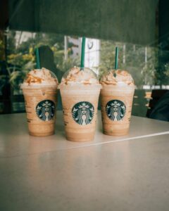 Caramel ribbon crunch Frappuccino Starbucks